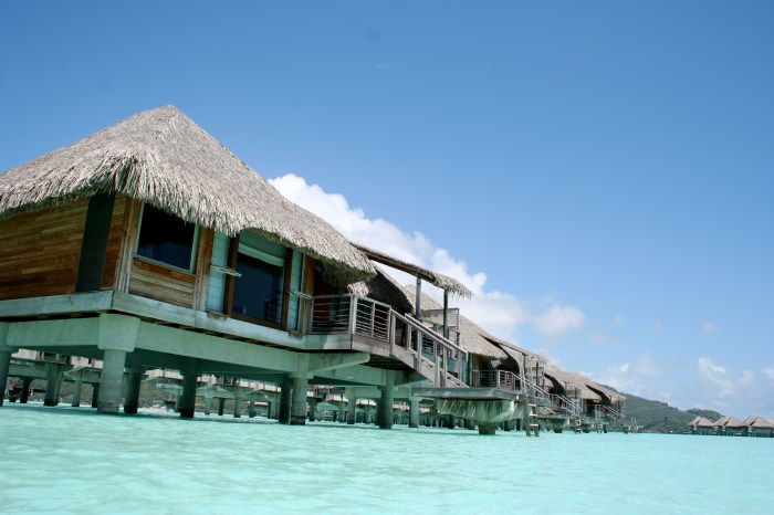 Overwater bungalow in Bora Bora for honeymoon