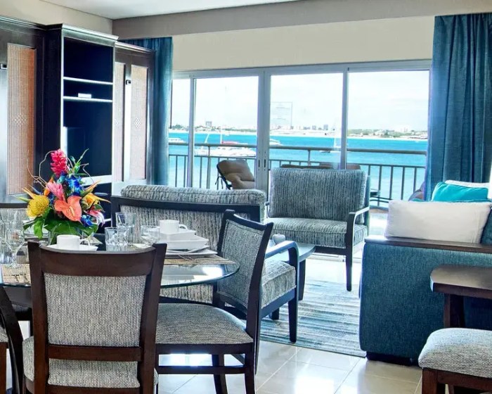 Hotel suites with ocean view