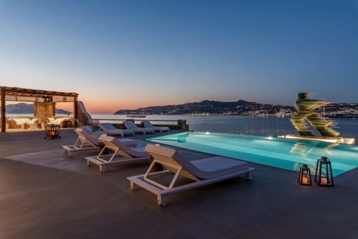 Adults-only villa in Mykonos with infinity pool
