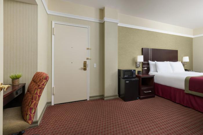 THE HOTEL AT TIMES SQUARE NEW YORK, NY