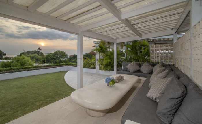 Premium Photo | Bali sunset beach view