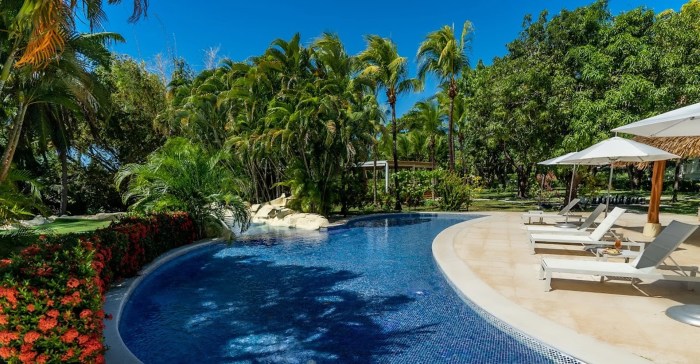 Wellness retreat in Costa Rica with detox programs