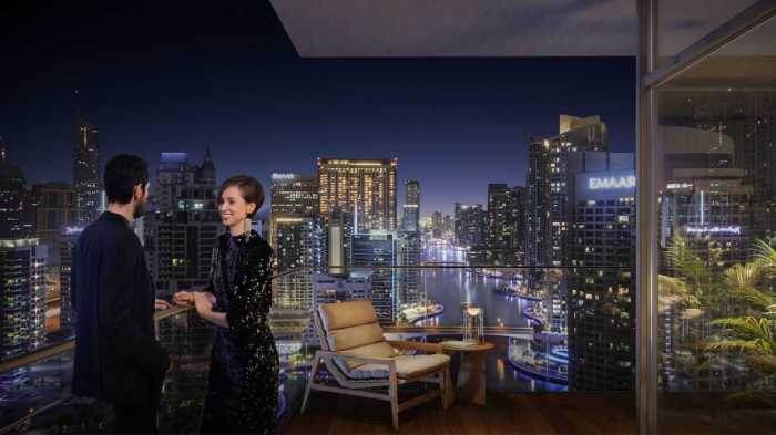 Hotel with rooftop restaurant in Dubai Marina