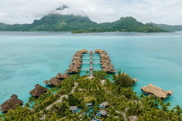 Pick an Amazing Bora Bora Overwater Bungalow → TOP 8 Resorts
