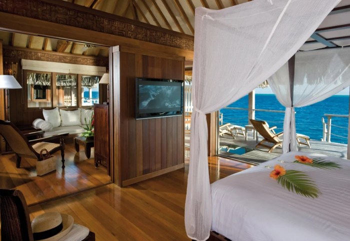 Romantic luxury resort in Bora Bora