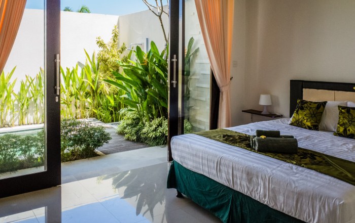 Beach villa in Bali with sunset view